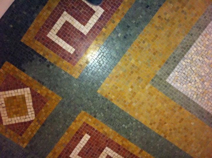 Réalisation de mosaïque d'art Grenoble