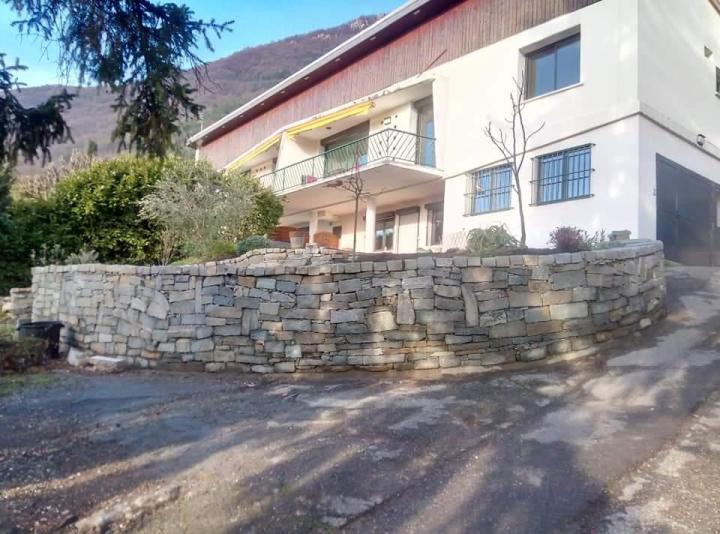 Création de murets en pierre sèche Grenoble
