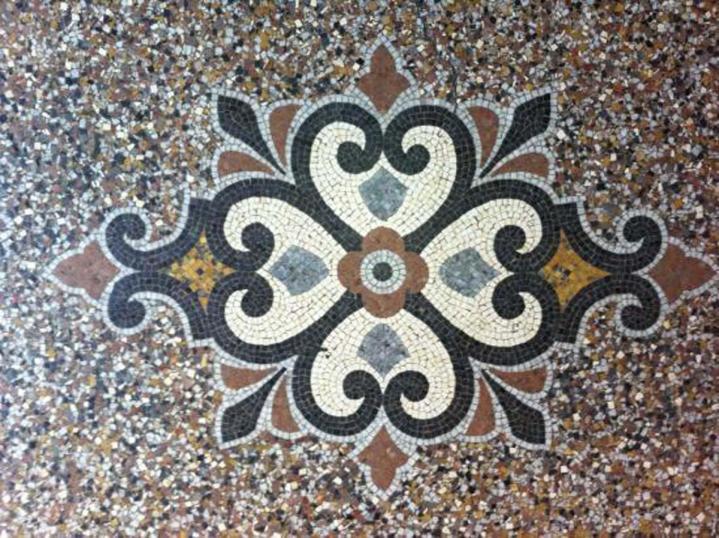 Réalisation de mosaïque d'art Grenoble